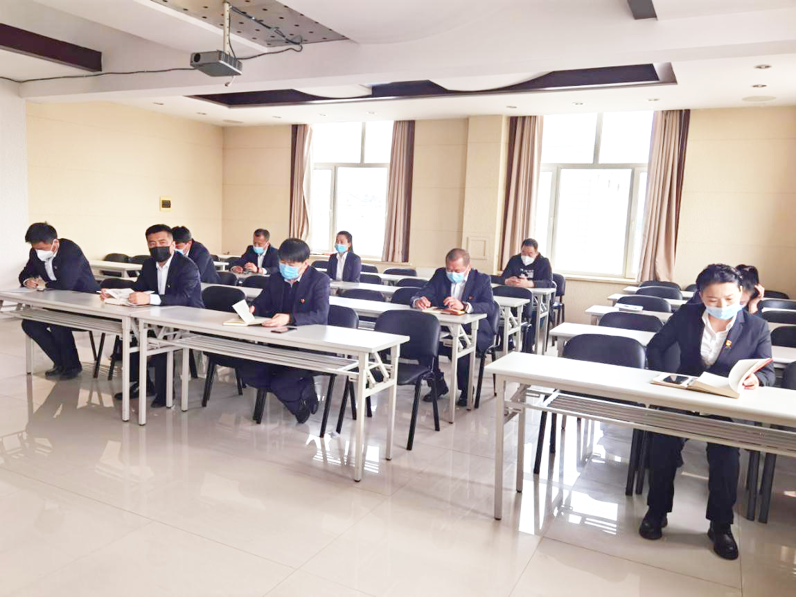 城區(qū)運(yùn)營黨支部開展世界讀書日黨史學(xué)習(xí)教育活動(dòng)